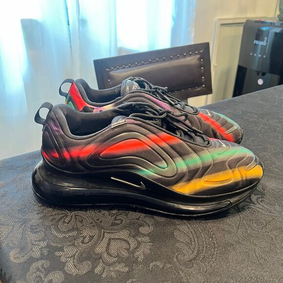 Nike 2019 Air Max 720 'Color Streaks' 10.5 Men Sneaker - Picture 1 of 13